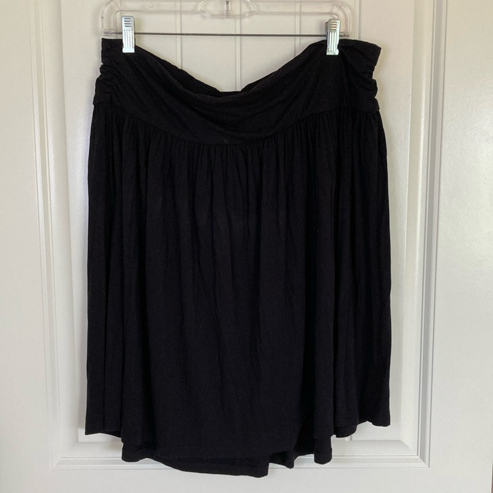 Lane Bryant Womens Knit Pull On Skirt 14-16 Black Stretch Lightweight Casual‎